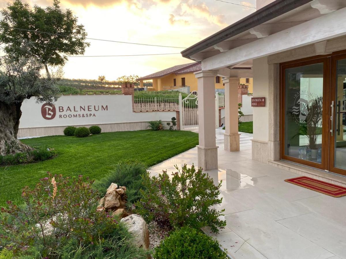 Balneum Rooms & Spa Mirabella Eclano エクステリア 写真