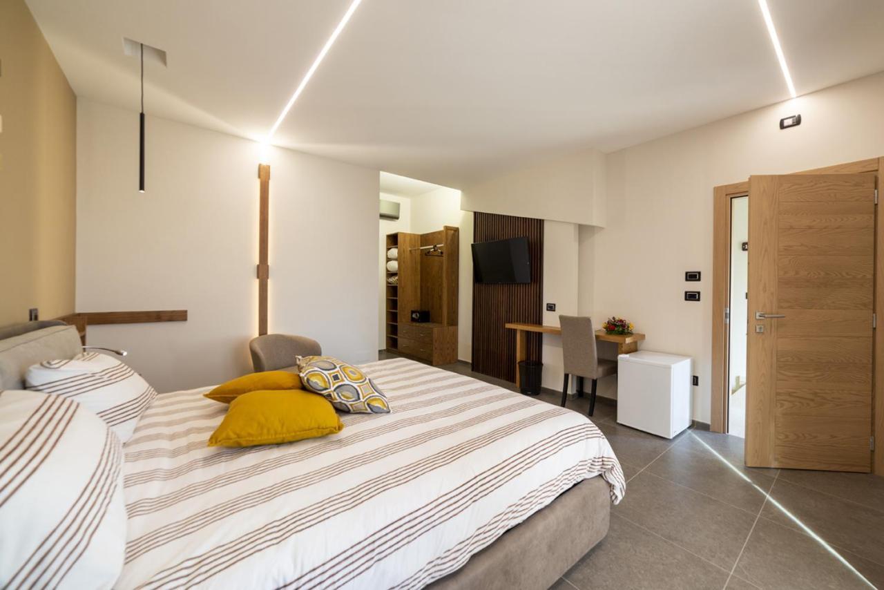 Balneum Rooms & Spa Mirabella Eclano エクステリア 写真