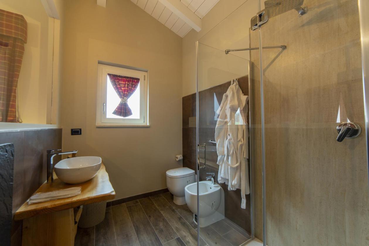 Balneum Rooms & Spa Mirabella Eclano エクステリア 写真